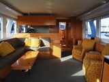 Expedition yacht saloon Diverse Adagio
